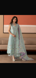 Mahnur Lawn